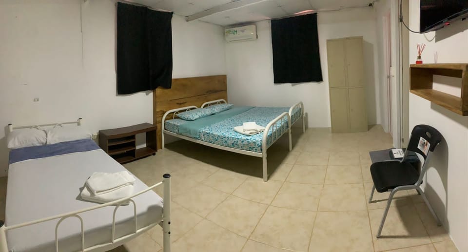 Family Room, Valley View | WiFi (free)