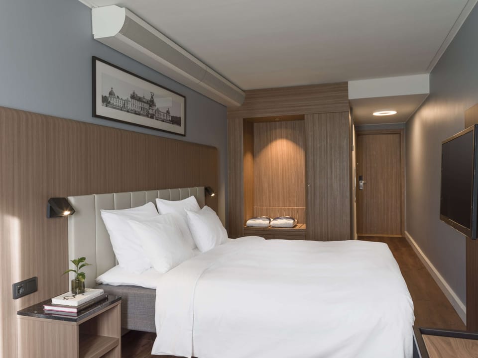 Minibar, in-room safe, desk, blackout drapes