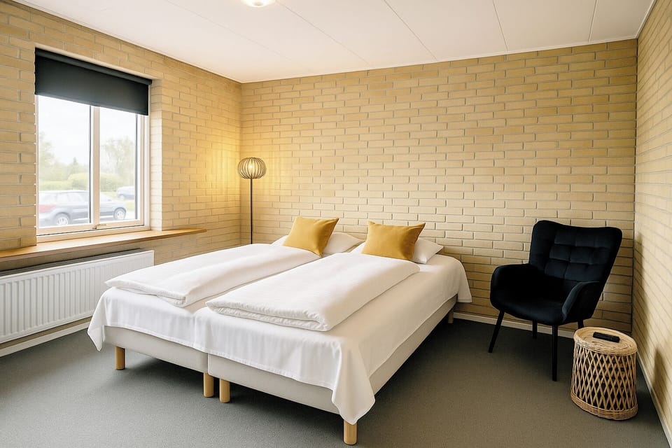 Double Room | Premium bedding, desk, blackout drapes, free WiFi