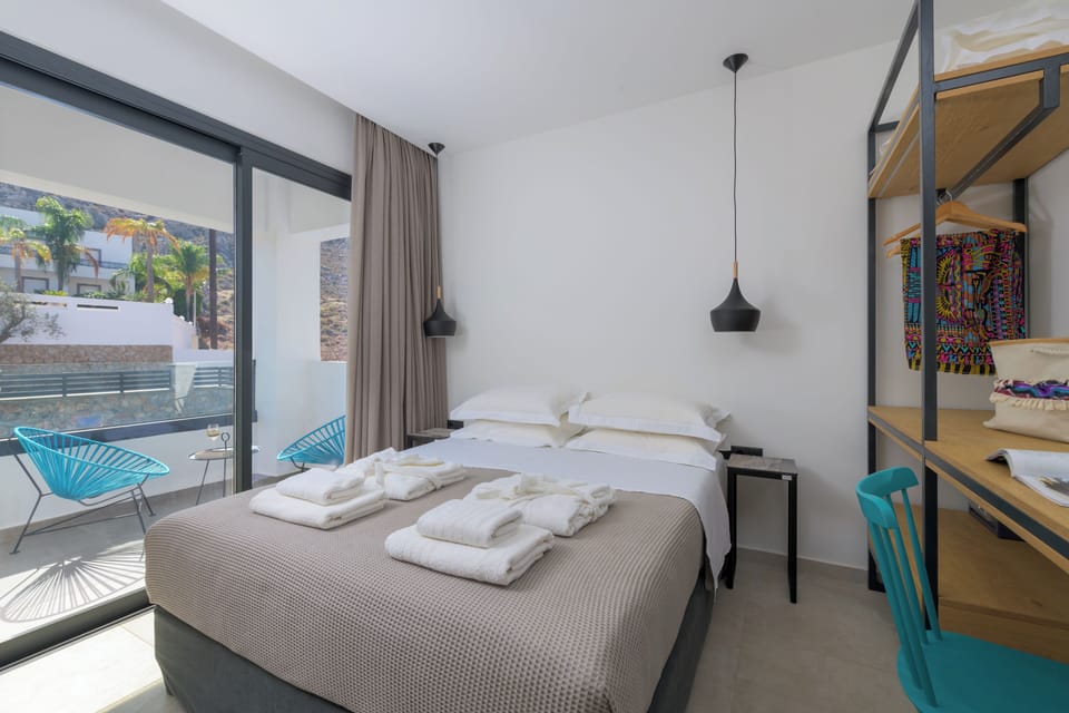 2 bedrooms, in-room safe, blackout drapes, soundproofing