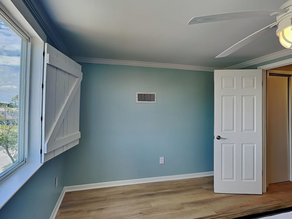 House, Multiple Beds, Balcony (PC Beach Retreat C - No Pets Allowed) | Interior
