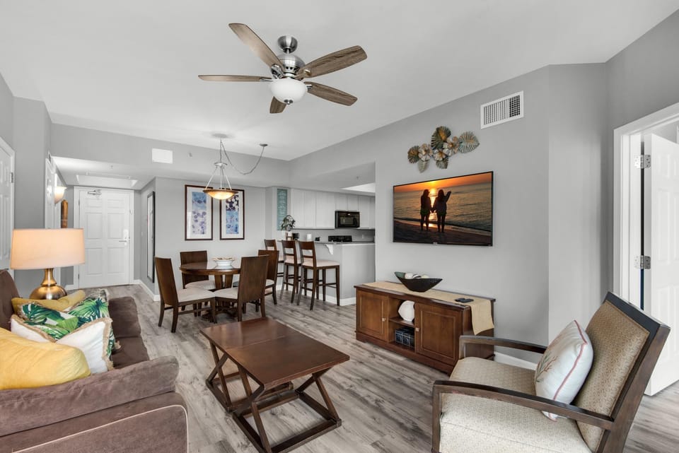 Condo, Multiple Beds (Palms Resort #2715 Full 2 Bedroom) | Living area | TV
