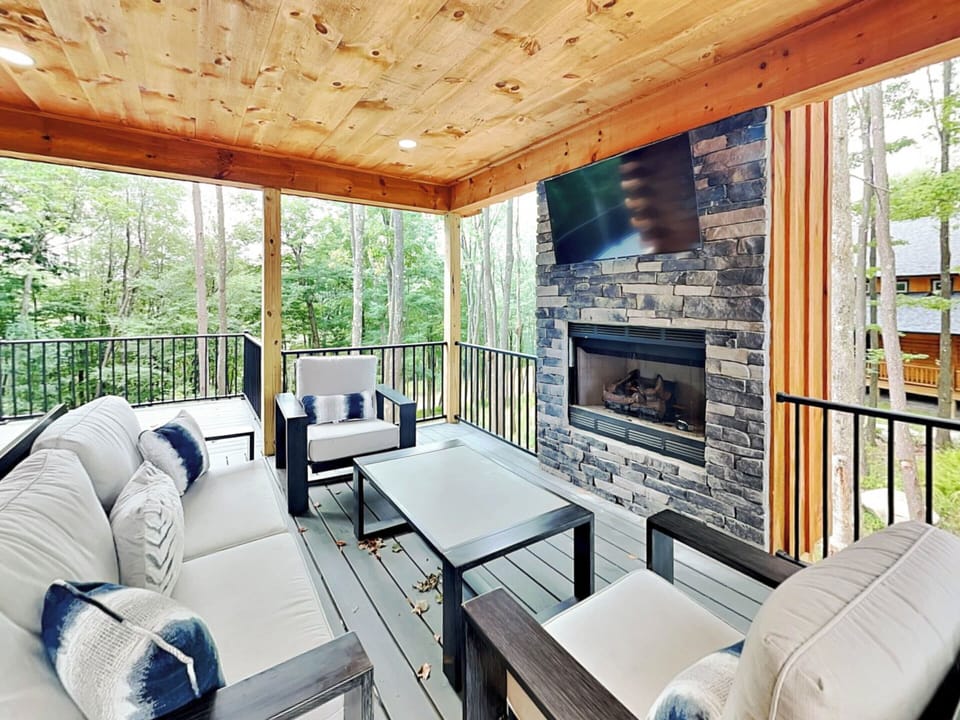 House (5 Bedrooms) | Property amenity