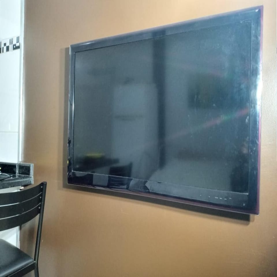 Laptop workspace, free WiFi