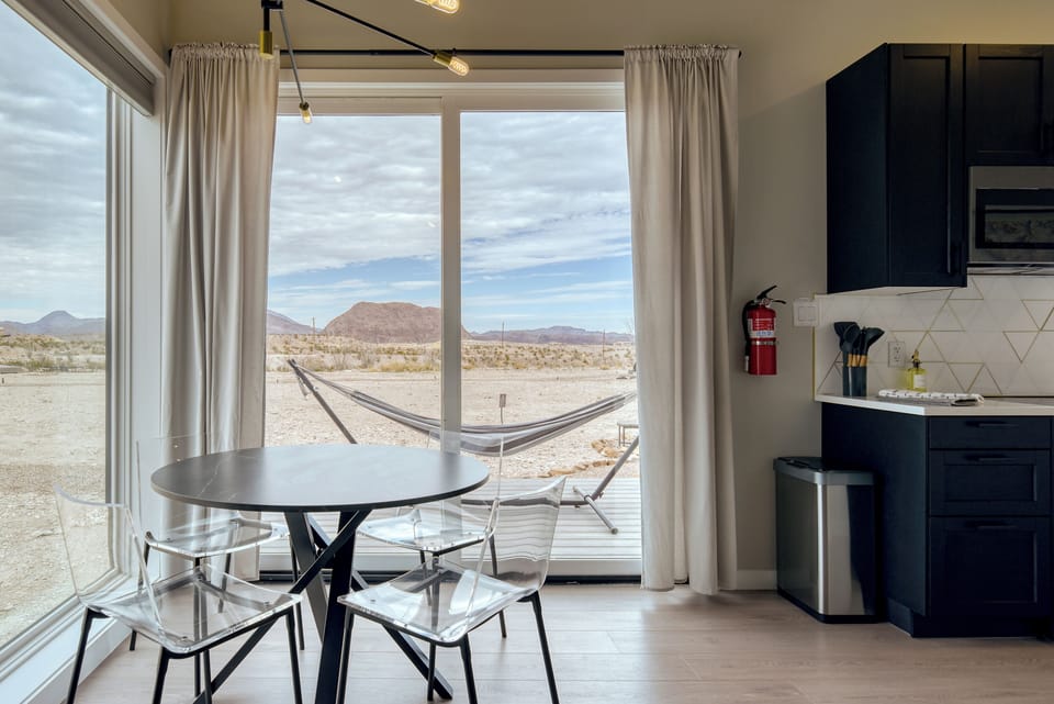 Family Cabin, Kitchen, Mountain View | Dining room