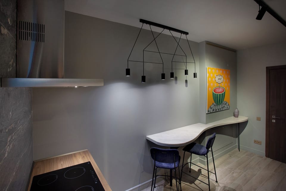 Luxury Apartment, 3 Bedrooms, Park View | Private kitchen | Full-size fridge, microwave, oven, stovetop