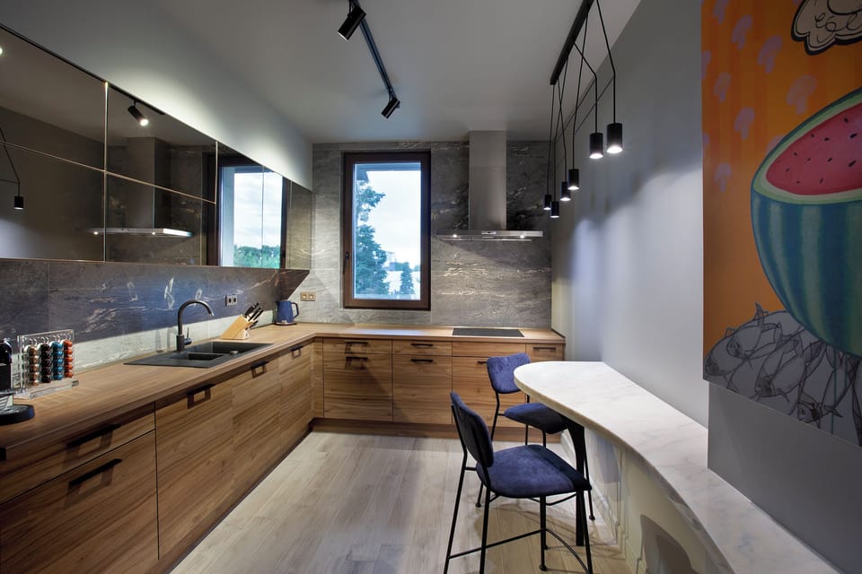 Luxury Apartment, 3 Bedrooms, Park View | Private kitchen | Full-size fridge, microwave, oven, stovetop