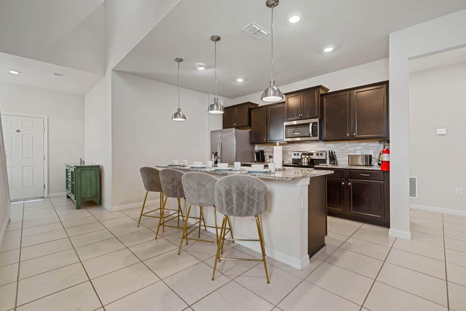 House (Multiple Bedrooms) | Property amenity