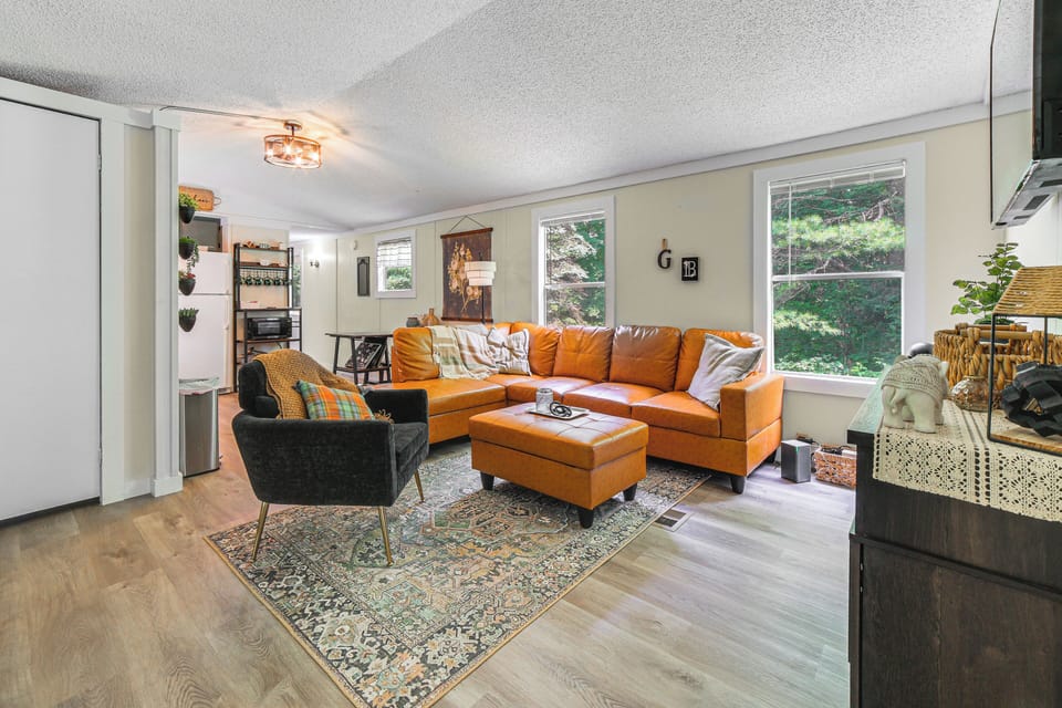 House (2 Bedrooms) | Front of property