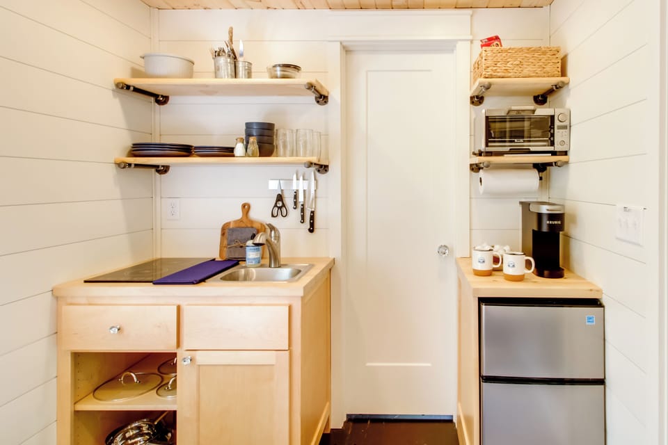 Apartment (0 Bedroom) | Interior