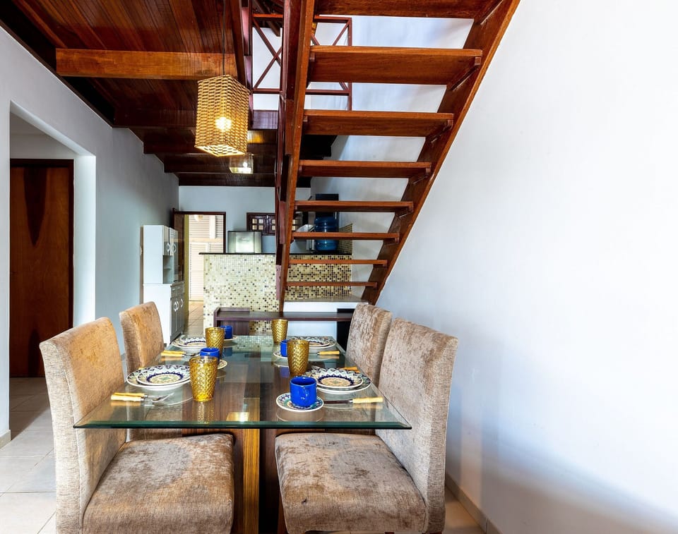 Basic Villa | Dining