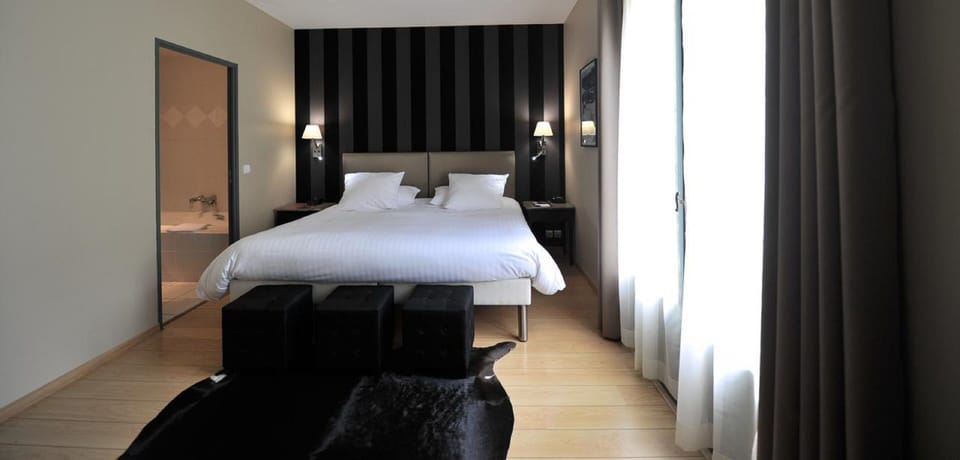Standard Room, 1 Twin Bed | Premium bedding, minibar, desk, blackout drapes