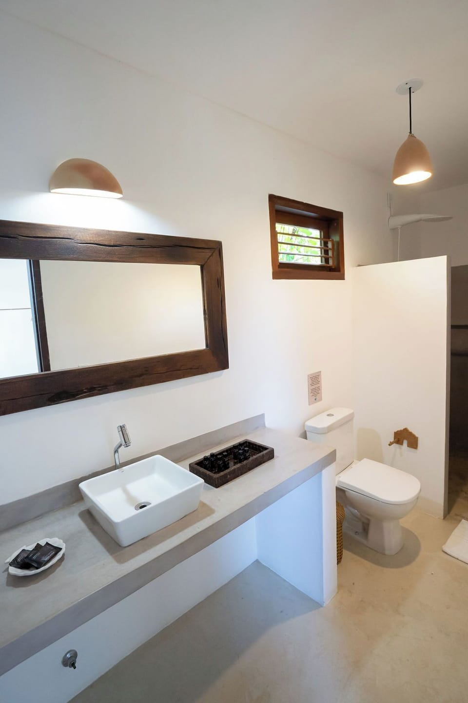 Suite Horizonte | Bathroom | Separate tub and shower, free toiletries, towels, soap