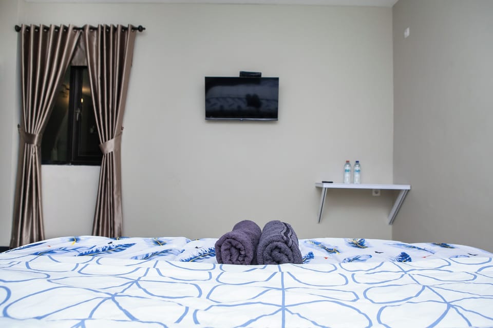 Deluxe Double Room | Desk, laptop workspace, free WiFi