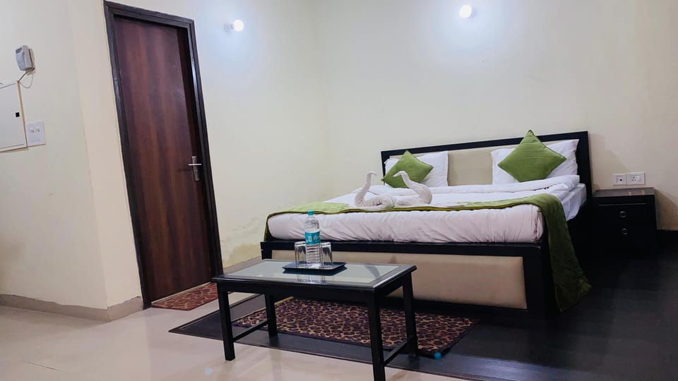 Double Room | Free WiFi