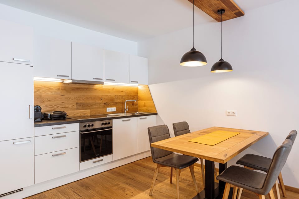 Ferienwohnung für bis zu 2 Erwachsene und 2 Kinder | Private kitchen | Fridge, oven, stovetop, dishwasher