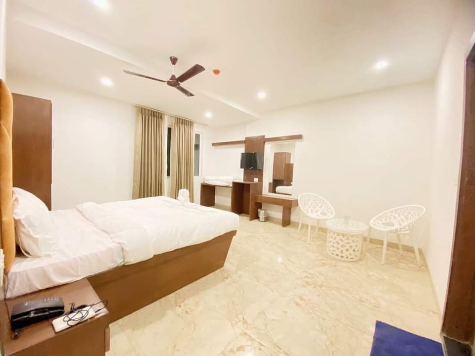 Luxury Room | Free WiFi
