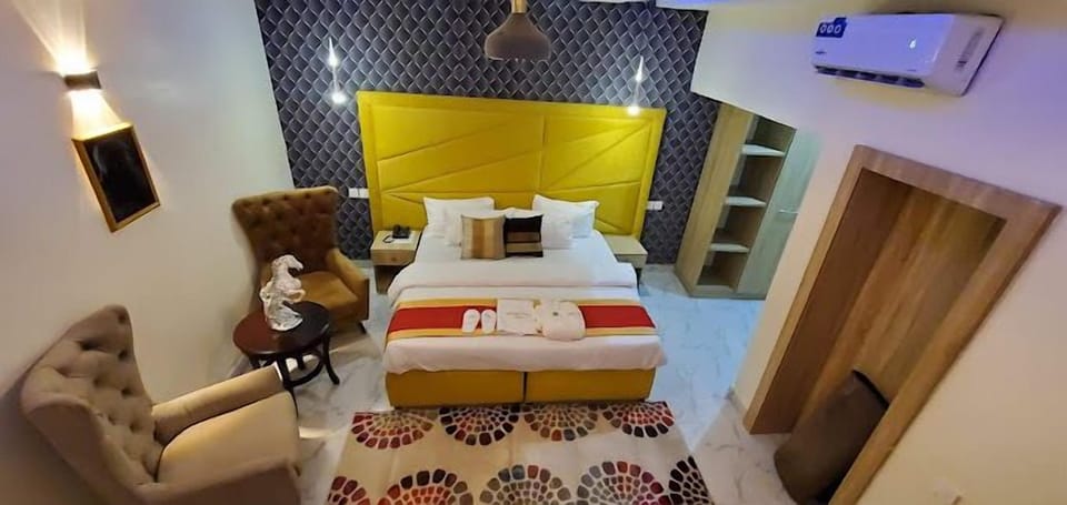 Economy Room, Balcony, City View | Desk, laptop workspace, free WiFi