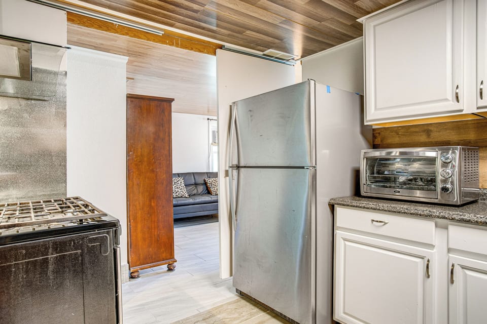 House (2 Bedrooms) | Interior