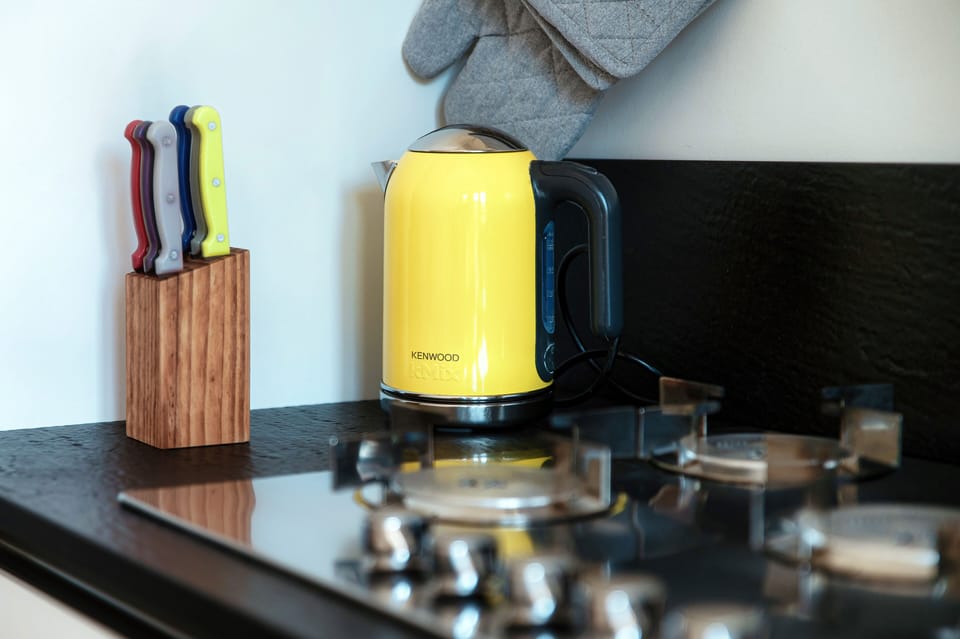 Condo, Balcony | Private kitchen | Full-size fridge, microwave, oven, stovetop