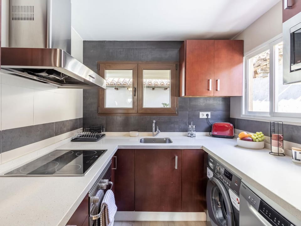 House | 1 bedroom