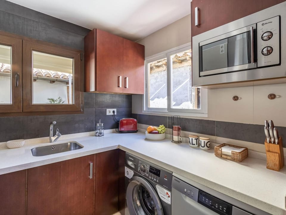 House | 1 bedroom