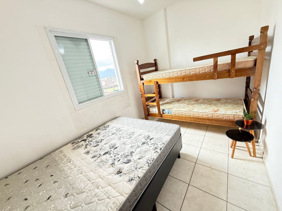 Apartment | 1 bedroom, blackout drapes, iron/ironing board, WiFi (free)