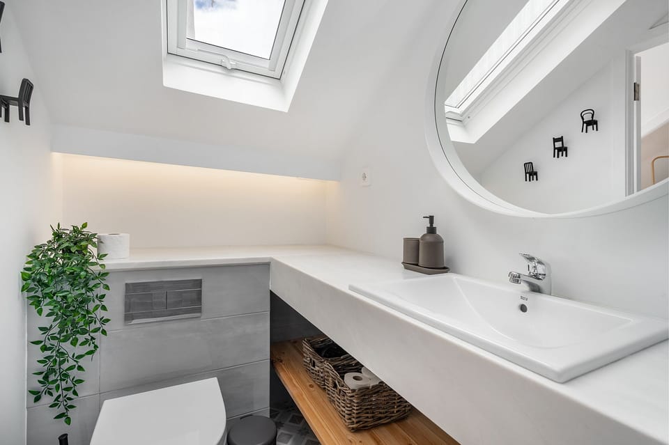 Riverside View 2-Bed For Remote Workers & Digital Nomads Apartment in Lisbon