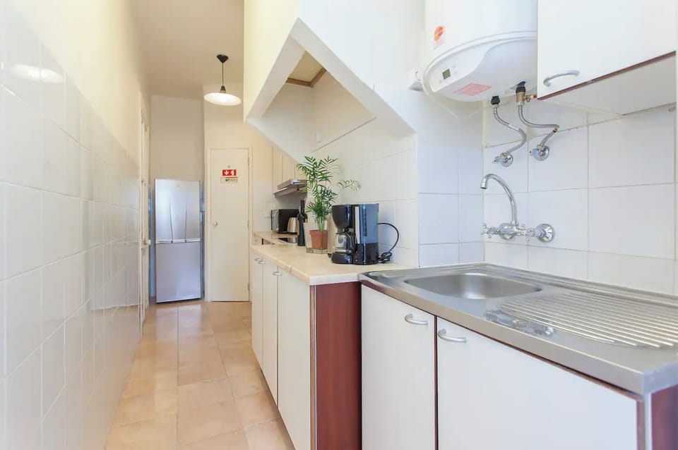 Apartment, 2 Bedrooms | Private kitchen | Electric kettle
