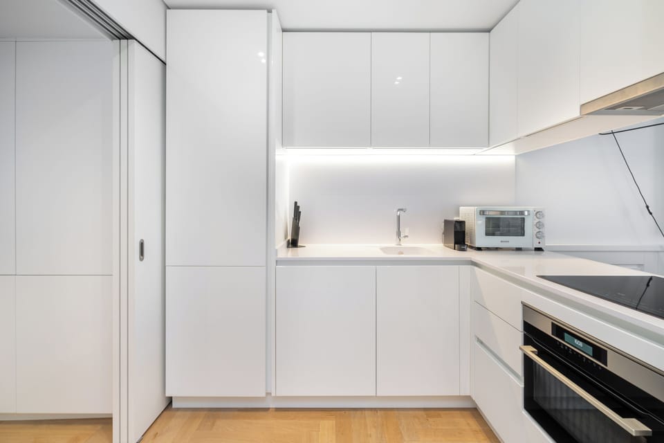 Apartment, 1 Bedroom | Private kitchen | Electric kettle, toaster