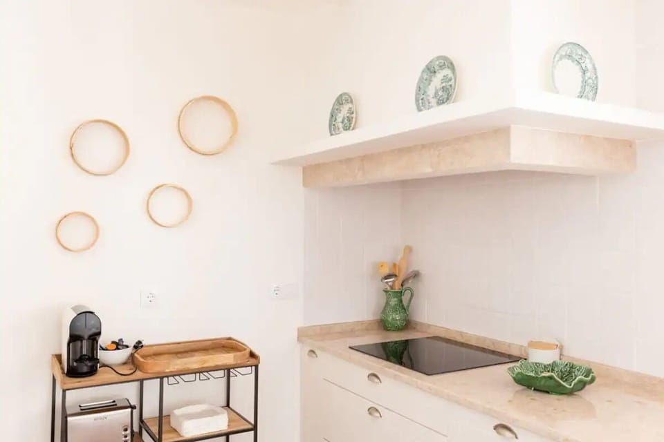 House, 2 Bedrooms | Private kitchen