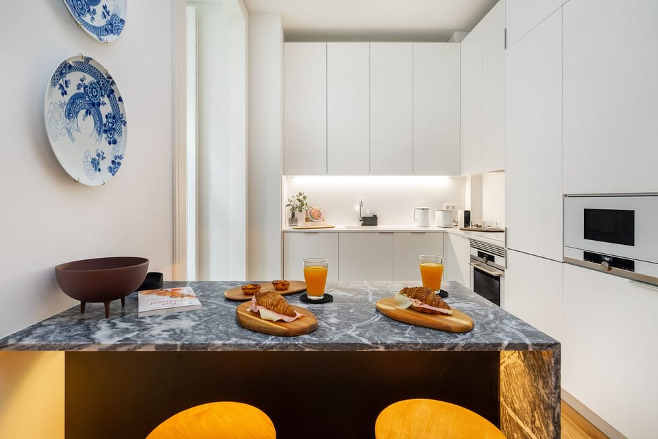 Apartment, 1 Bedroom | Private kitchen | Electric kettle, toaster