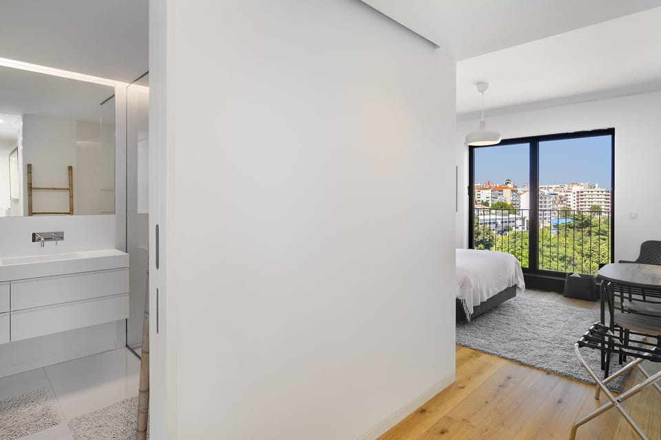Apartment, 2 Bedrooms | 2 bedrooms, desk, iron/ironing board, WiFi (free)