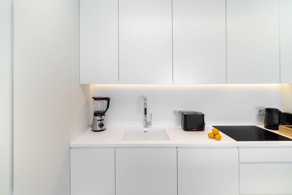 Apartment, 2 Bedrooms | Private kitchen | Electric kettle, toaster