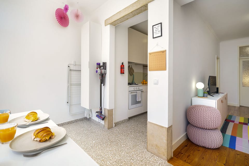 Apartment, 2 Bedrooms | Private kitchen | Electric kettle, toaster