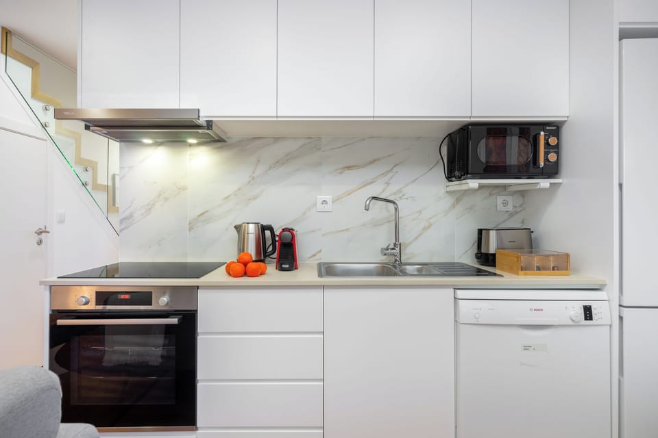Apartment, 2 Bedrooms | Private kitchen | Electric kettle