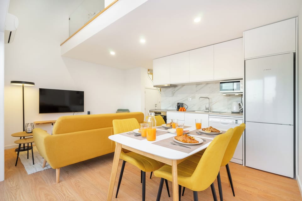 Apartment, 2 Bedrooms | Living area