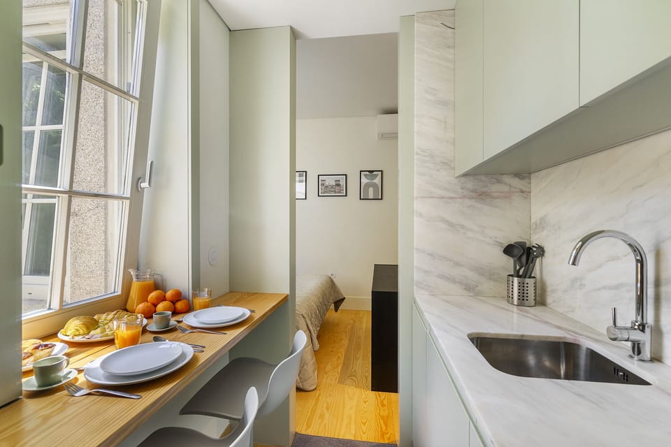 Studio | Private kitchen | Fridge, electric kettle, toaster