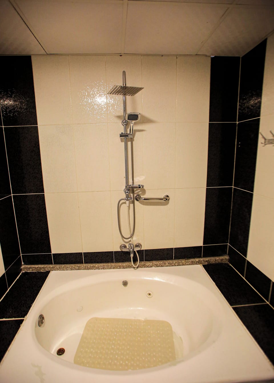 Family Studio | Bathroom | Slippers, bidet
