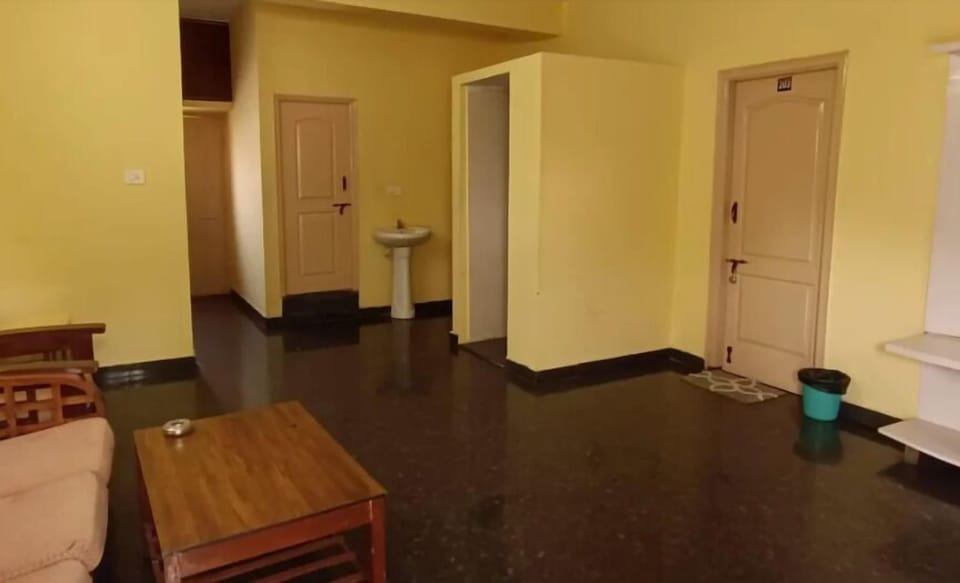 Double Room | Laptop workspace, soundproofing, free WiFi