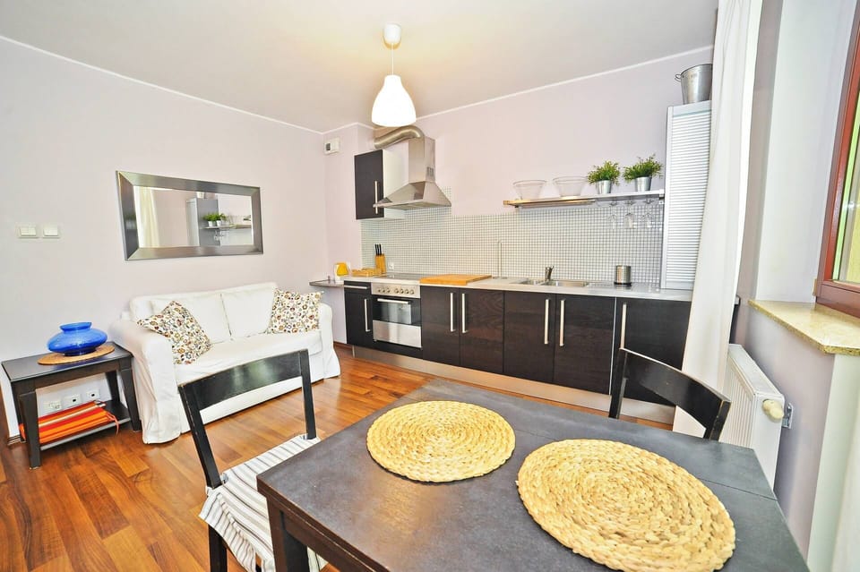 Classic Apartment | 1 bedroom, iron/ironing board, free WiFi