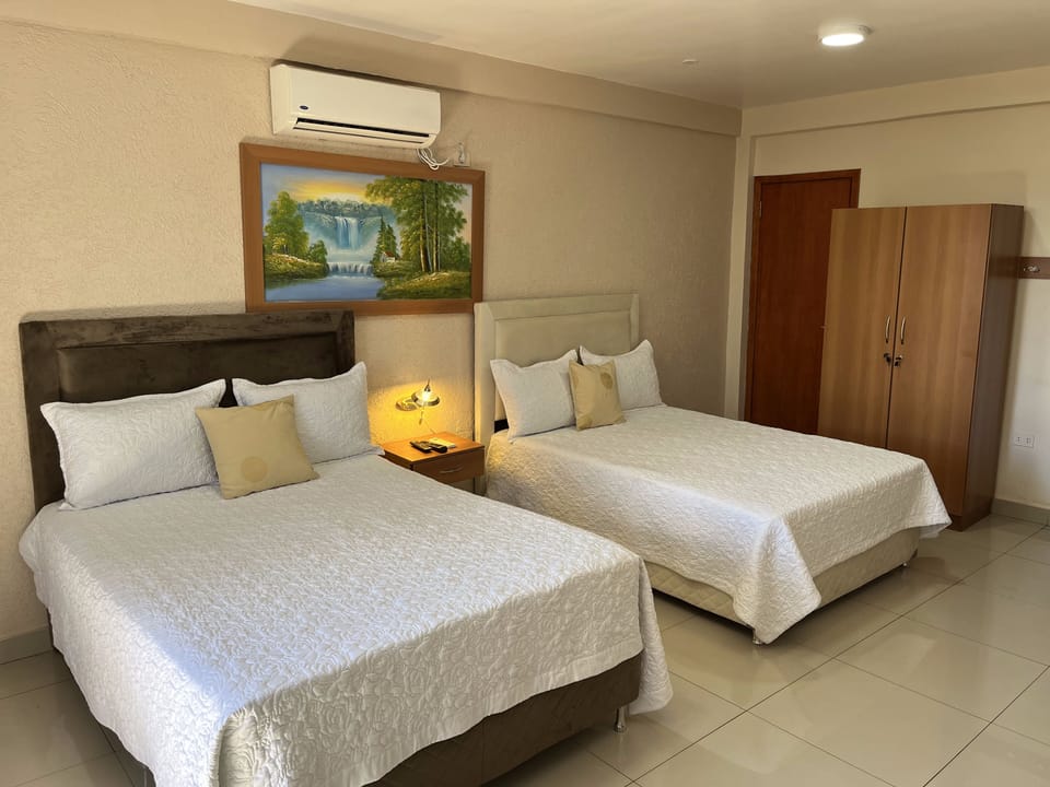 Deluxe Twin Room | Desk, laptop workspace, free WiFi