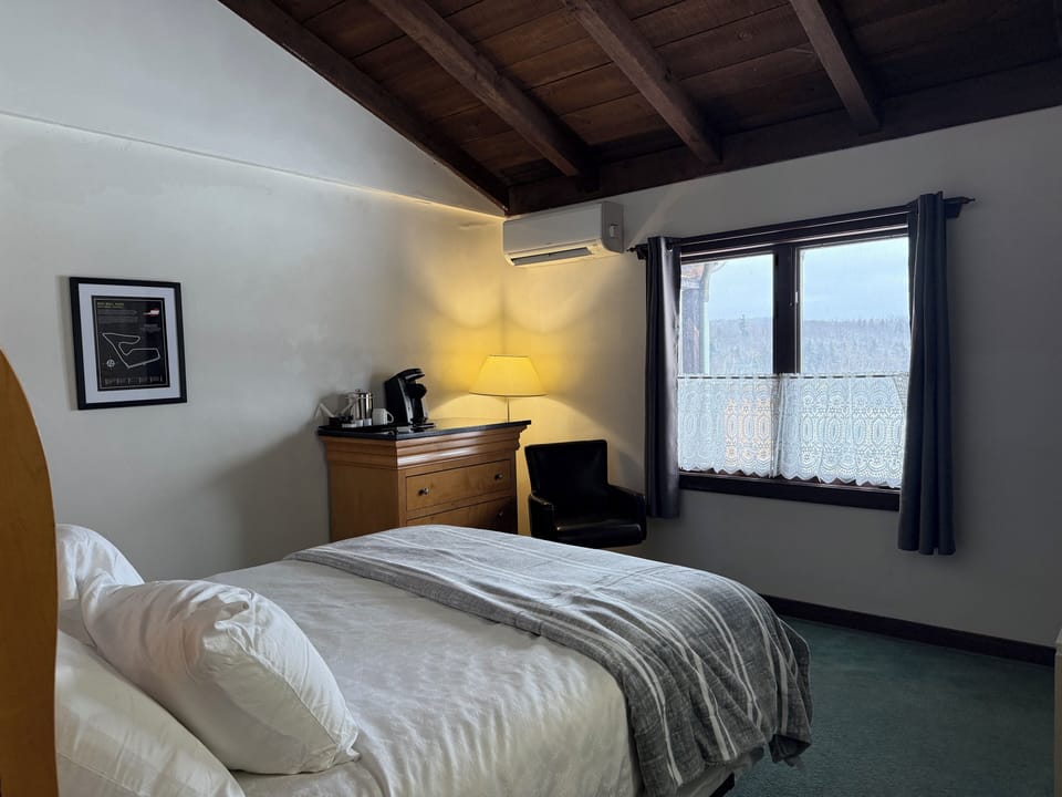 Standard Room | Premium bedding, blackout drapes, iron/ironing board, free rollaway beds