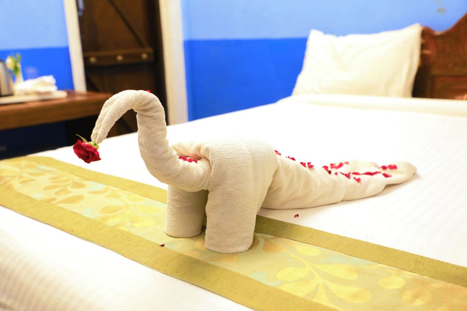 Superior Room, Mountain View | Memory foam beds, in-room safe, free WiFi, bed sheets
