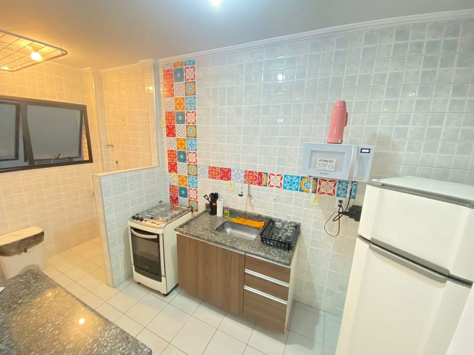 Family Apartment | Private kitchen | Fridge, microwave, oven, cookware/dishes/utensils