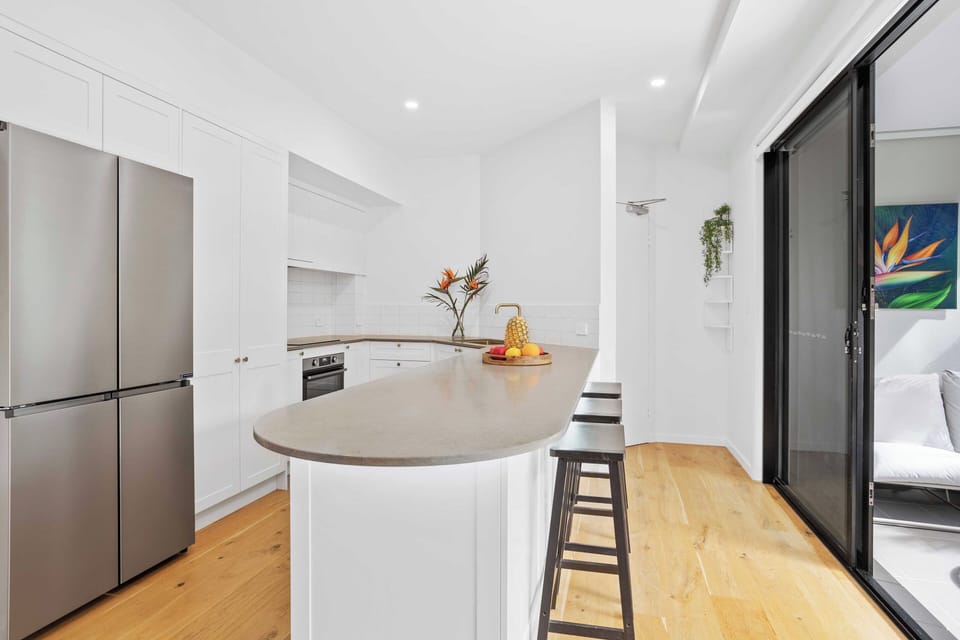 Apartment, 2 Bedrooms | Private kitchen | Electric kettle, toaster