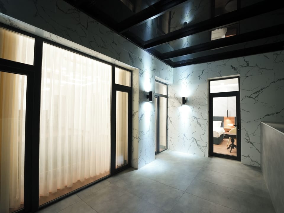 Signature Apartment | Terrace/patio