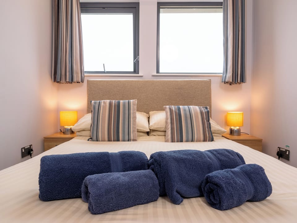 Classic Double Room, Non Smoking, Beach View | Free WiFi, bed sheets