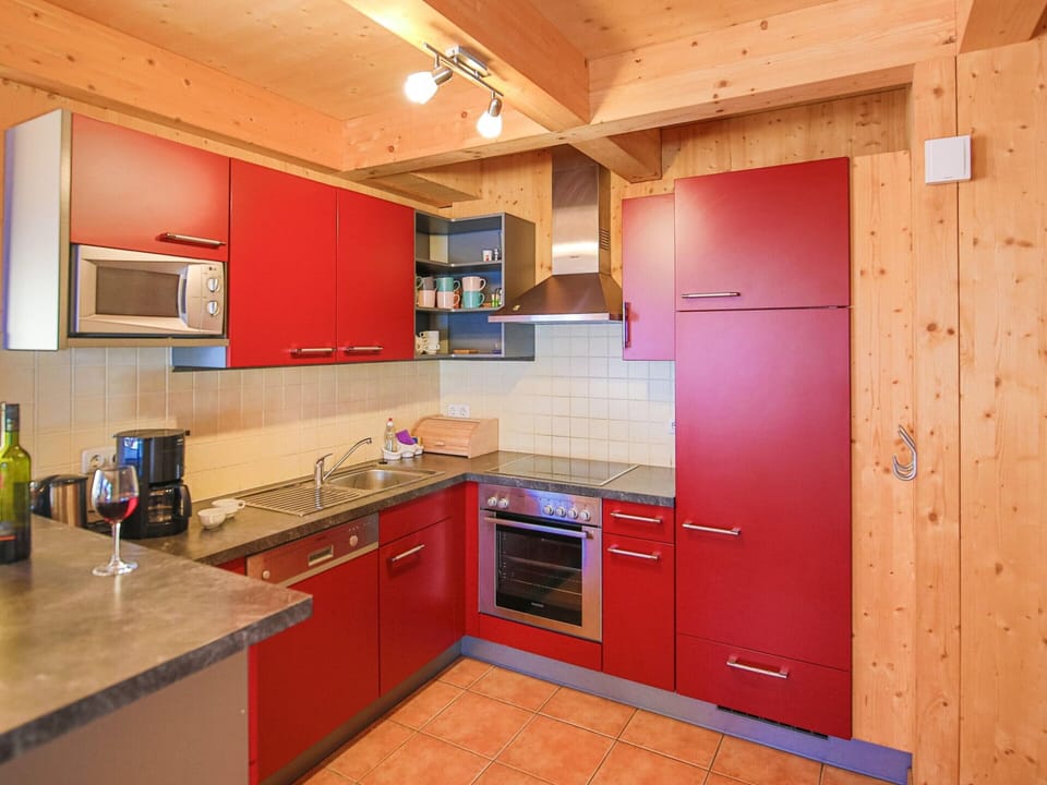 Chalet | Private kitchen | Electric kettle, toaster
