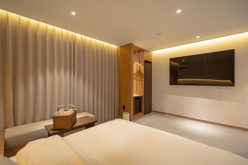 Deluxe Double Room | Premium bedding, desk, free WiFi, bed sheets